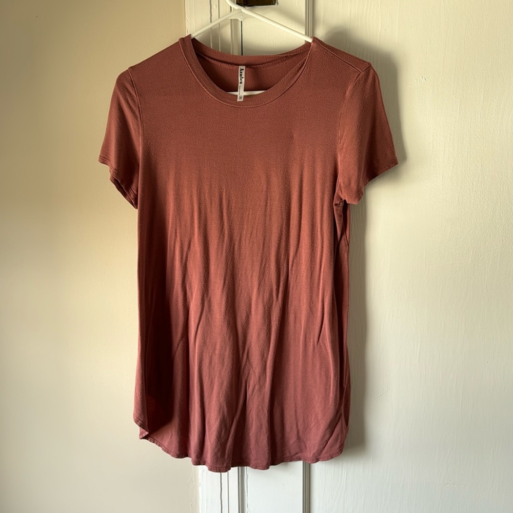 Mauve tee